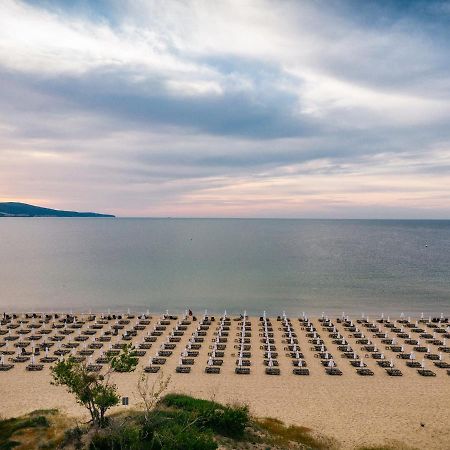 Viand Hotel Pantai Sunny Luaran gambar